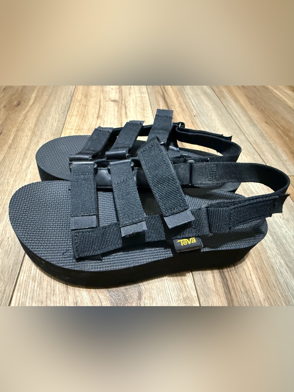 TEVA FLATFORM MEVIA PLATFORM WOMEN SANDALS BLACK SIZE 8 EUC